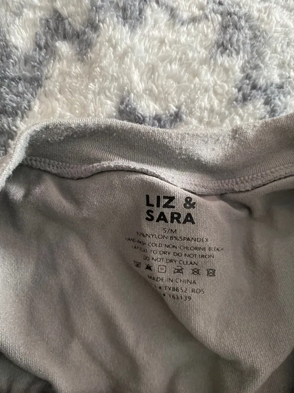 Liz and Sarah Gray - Image 2