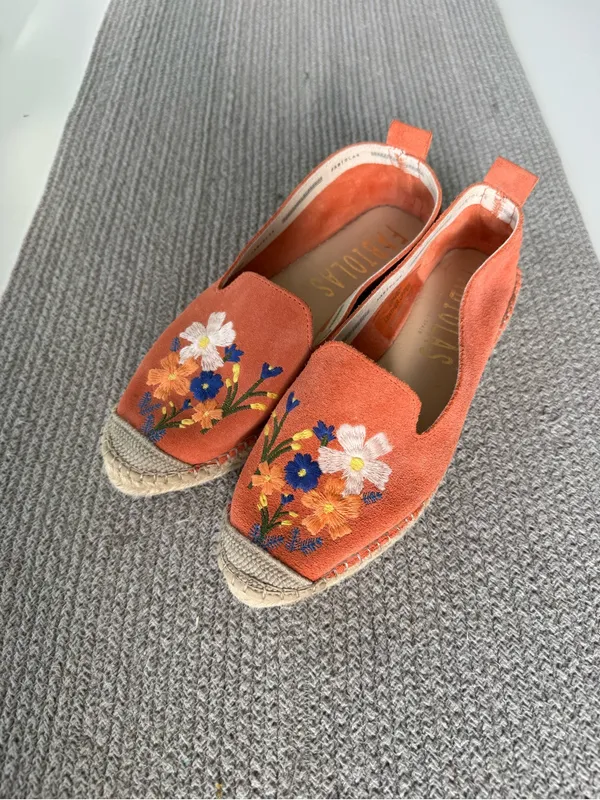 Fabiolas Floral Embroidered Coral Suede Leather Espadrilles Size 38 - Image 6