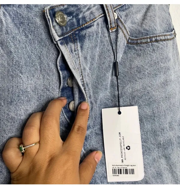 Princess Polly HOLLY ASYMMETRIC STRAIGHT LEG JEAN LIGHT WASH DENIM LOWER IMPACT - Image 7