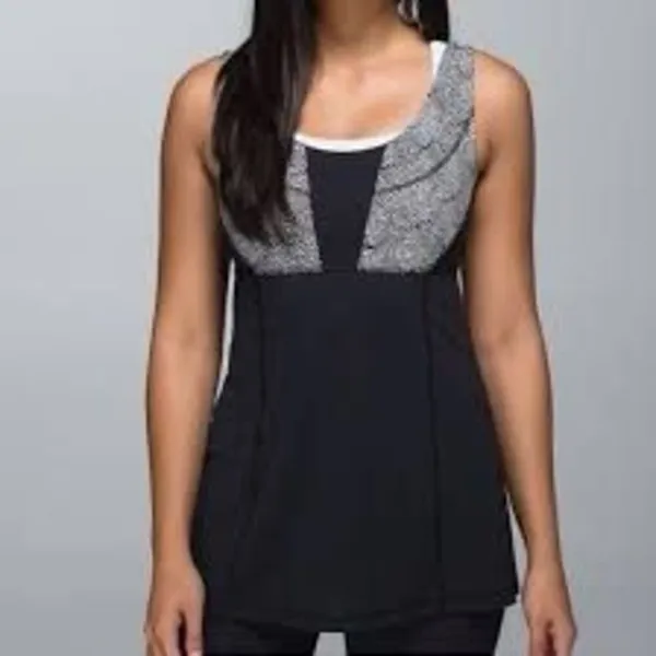 Lululemon Wrapper’s Delight black and white Athleisure top - Image 2