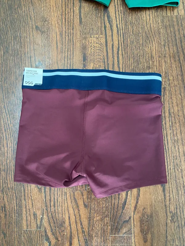 Dolce & Gabbana NWT DSG Athletic small Shorts Burgundy - Image 7