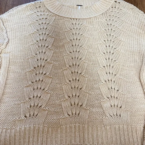 Free People Cream Knit Sweater Women's L Crewneck Slight Crop Cottage Minimalist - Image 3
