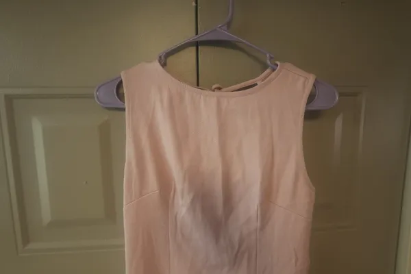 Shein sleeveless high neck low tie back mini short dress in light pink size small. - Image 2