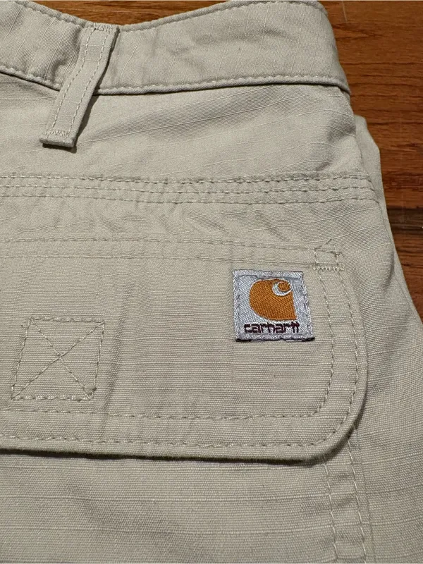 Carhartt Women’s SZ 8 Cropped Cargo Pants in Light Khaki - Image 9
