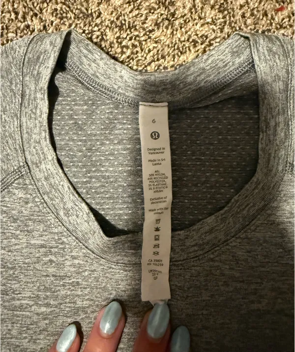 Lululemon Swiftly Tech Short Sleeve 6 - Image 2