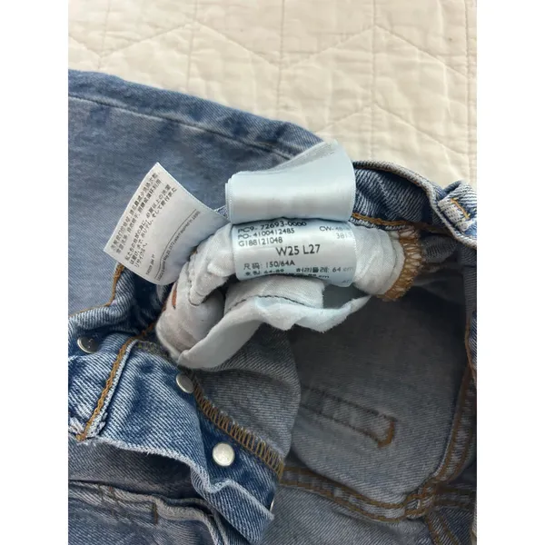 Levi's Levi Strauss Premium Ribcage Straight Jeans Distressed Light Wash Women W25‎ L27 - Image 6