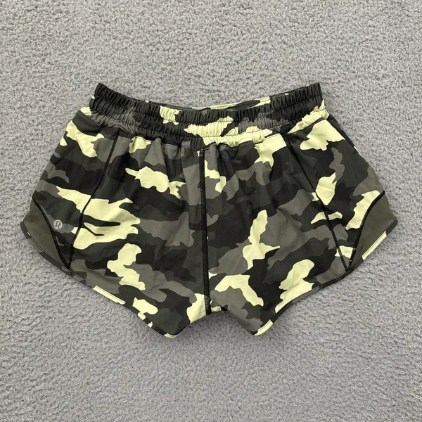Lululemon Hotty Hot Low Rise Shorts 4" Heritage 365 Camo Green Athletic Women 6 - Image 2