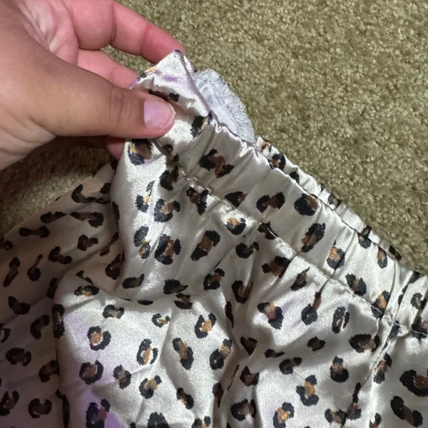 Boohoo Leopard Print Satin Pajama Shorts Women US 16 Tan Black Animal Sleepwear - Image 3