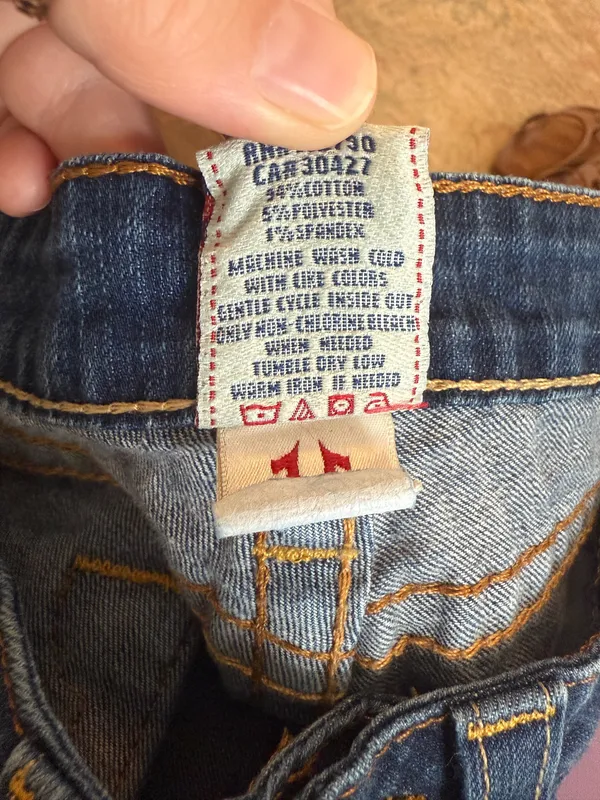 True Religion EUC Dark Blue Bootcut Jeans - Image 5