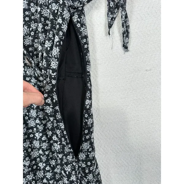 Blu Pepper Womens Dress Medium Floral Black White Lined V-Neck Knee Length‎ - Image 13