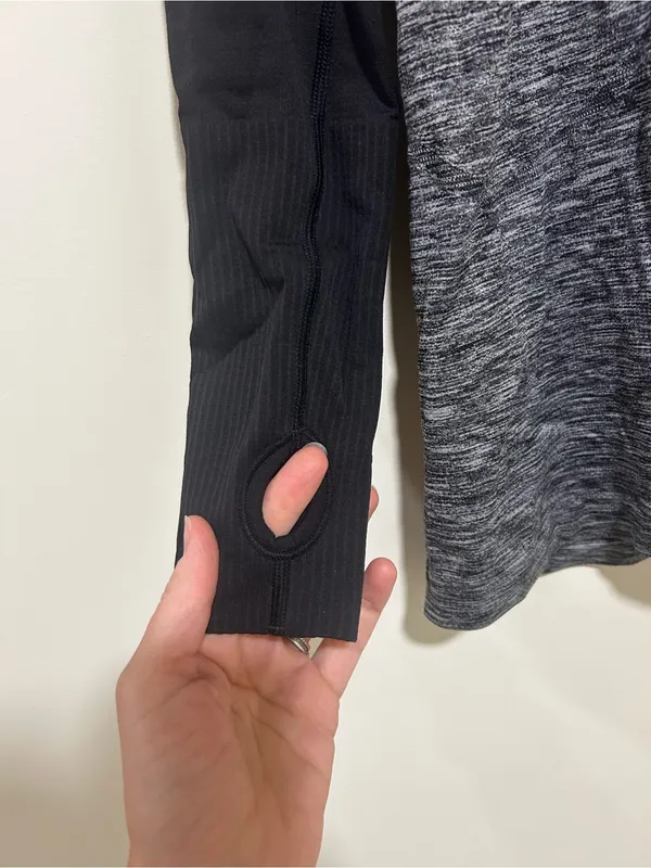 Lululemon Swiftly Tech Long Sleeve Crew Black, Gray & White Ombre Size 8 - Image 3