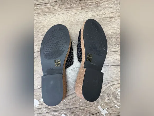 Kurt Geiger Black Woven Sandals size 40.5 - 9.5 - Image 5