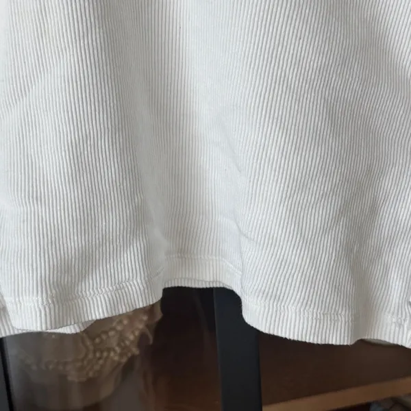 Aritzia TNA ribbed crewneck tshirt tee cropped top short sleeve - Image 4