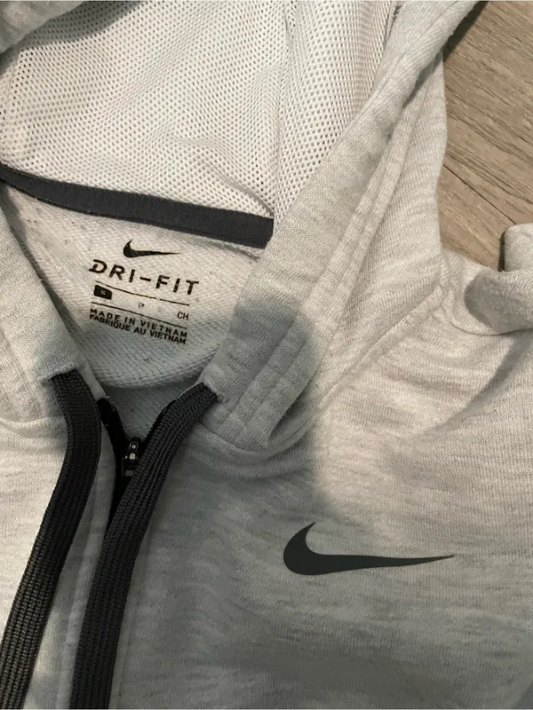 Nike Women's Light Gray Full-Zip Hoodie Jacket - Image 2