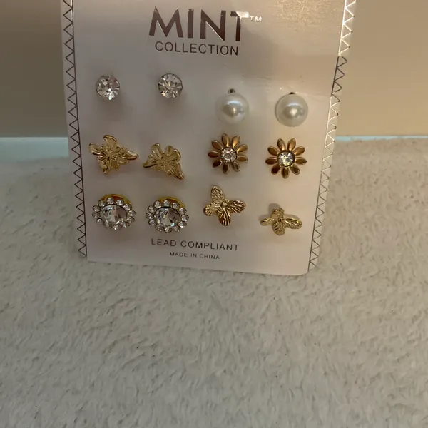 Earring Set Gold - Image 2