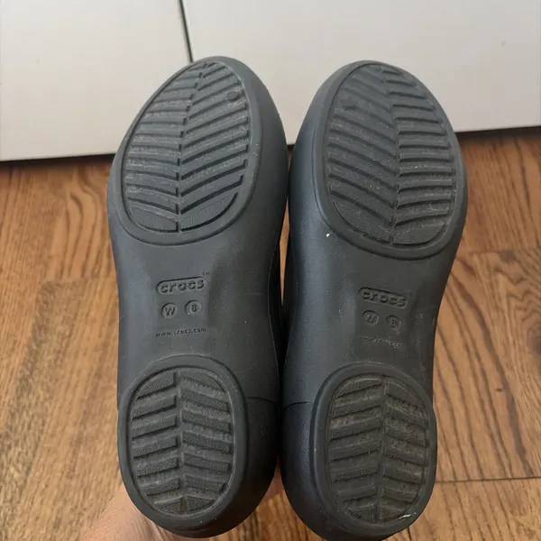 CROCS Womens Kelli Ballet Flat Size 8 Black Rubber Slip On Shoe Casual Cutouts - Image 5
