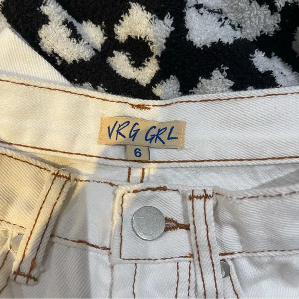 Verge Girl white straight leg jeans with raw hem - Image 3