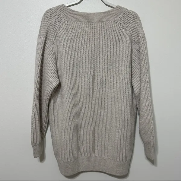 Aritzia Babaton Roger Sweater Size Small Merino Wool Gray Beige V Neck Luxury - Image 7