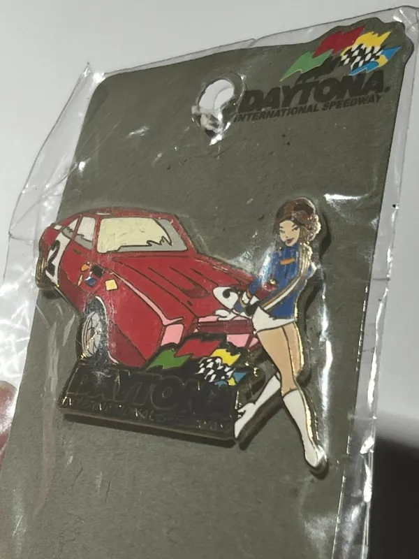 Daytona International Speedway Red Race Car Racing Girl Pin NASCAR Vintage RARE - Image 5