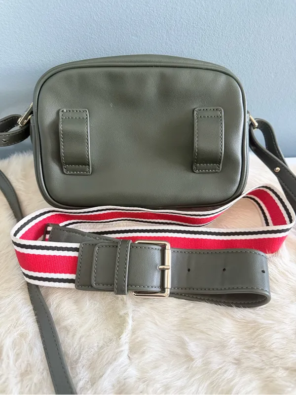 Love Moschino Camera Style Convertible Crossbody Belt Bag - Image 5