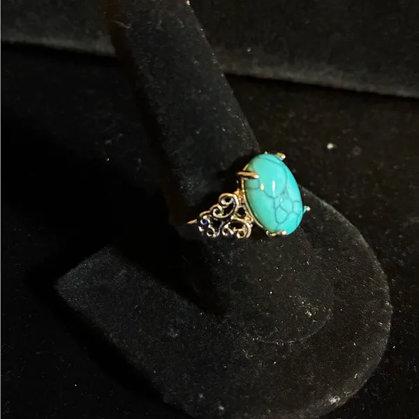 Large Oval Blue Faux Turquoise Cocktail Ring, Size 9.25 - Image 2