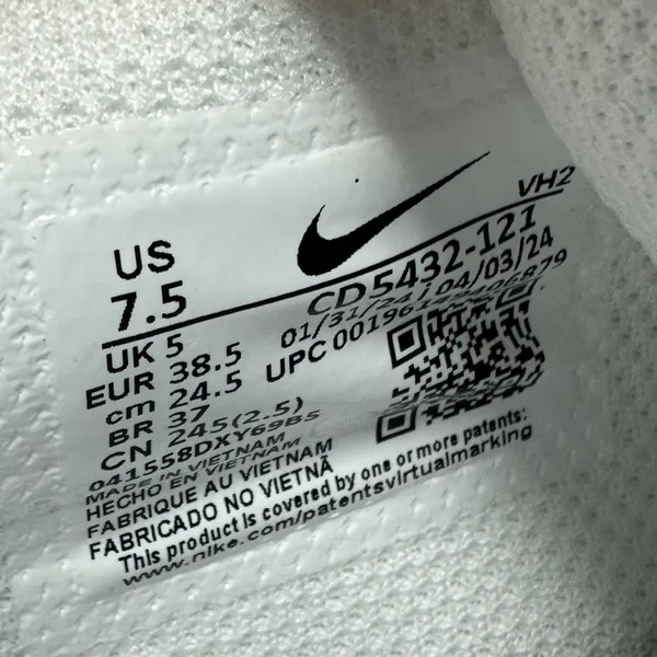 Nike Women’s Air Max Excee White Metallic - Image 9