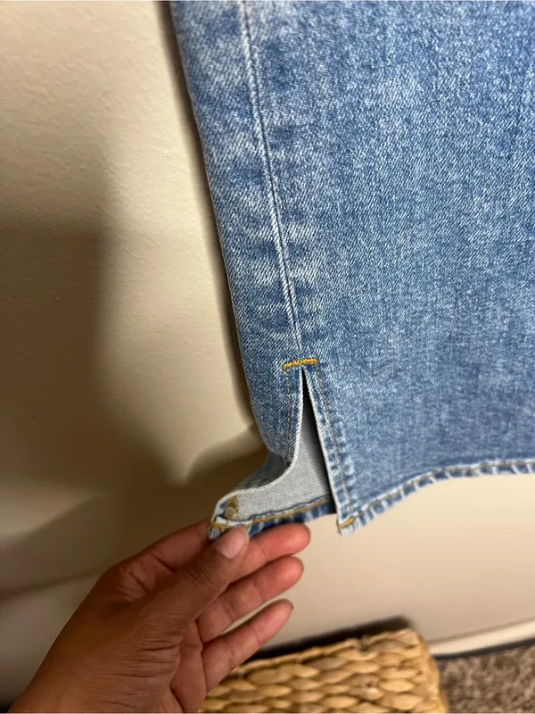 7 for all‎ mankind Women's Jeans Original Bootcut Size 27 Hem Split Light Wash - Image 3