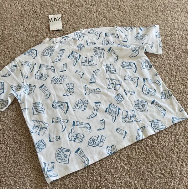 ZARA Western Boots Printed Tee. Xs - Image 4