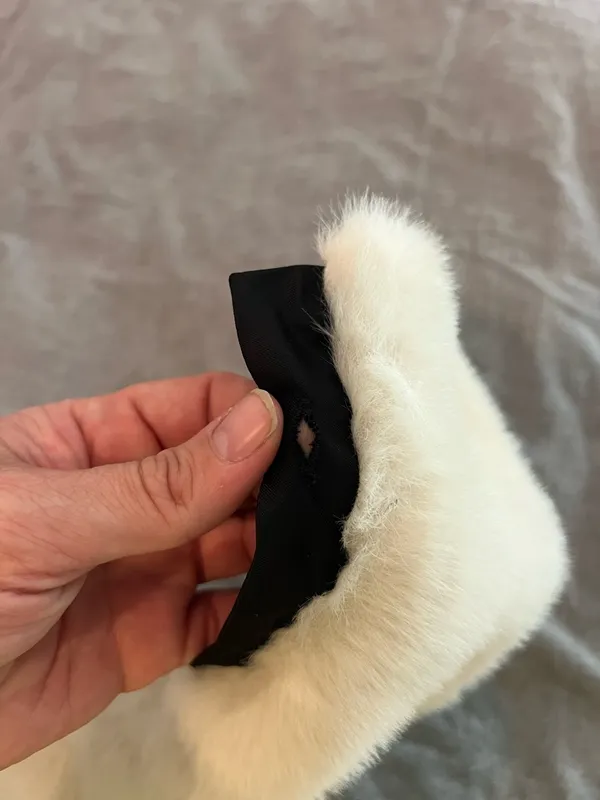 Luxury Cream Faux Fur Collar Wrap - Image 3