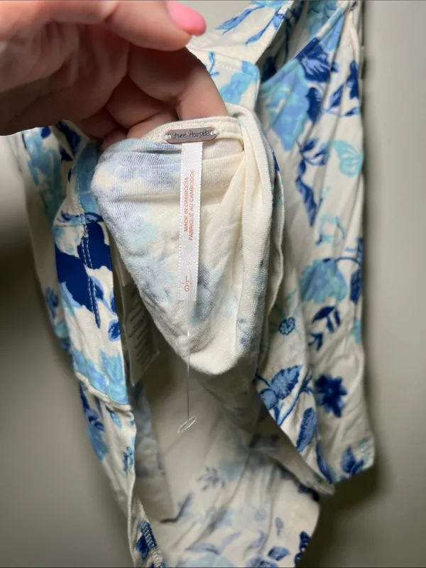 Free People White Floral Square-Neck Cami with Blue Print - Image 4
