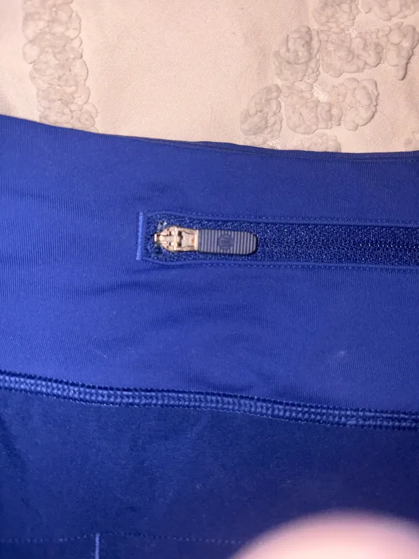 Lululemon Blue Shorts Hotty Hot - Image 4