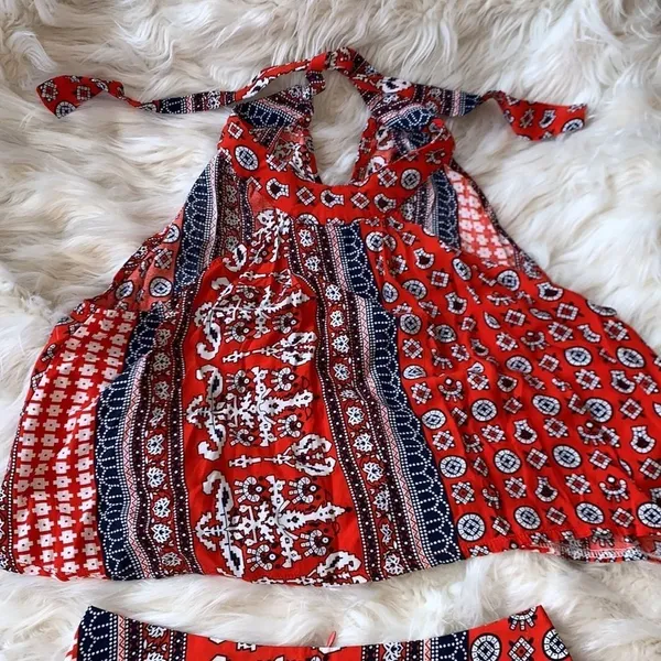 Boho Halter Neck Two Piece Top and Shorts Vintage Print Size Small - Image 2