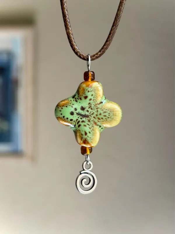 Handmade chunky flower cross ceramic bead cute fairy boho retro necklace🤎 - Image 3