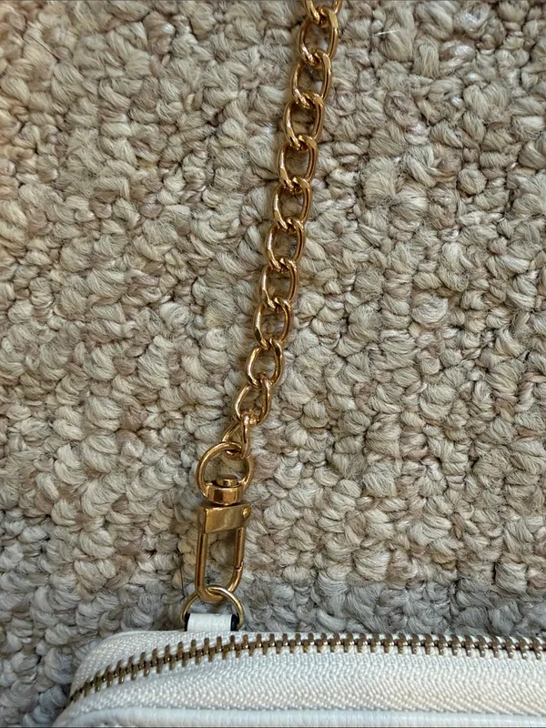 Women’s Cream Crossbody Wallet with Chain Strap - Image 2