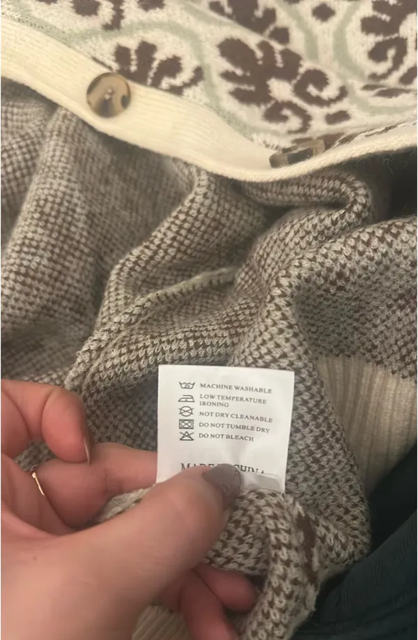 Amazon sweater - Image 4