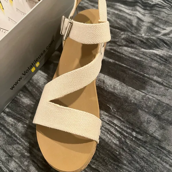 Volatile Beige Wedge Sandals Size 11 Tan - Image 2