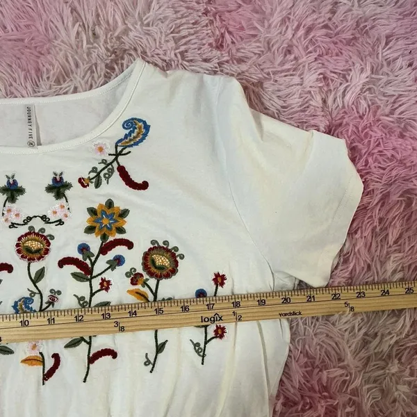 Journey Five White Floral Embroidered Peplum Tunic Top‎ Boho - Image 3