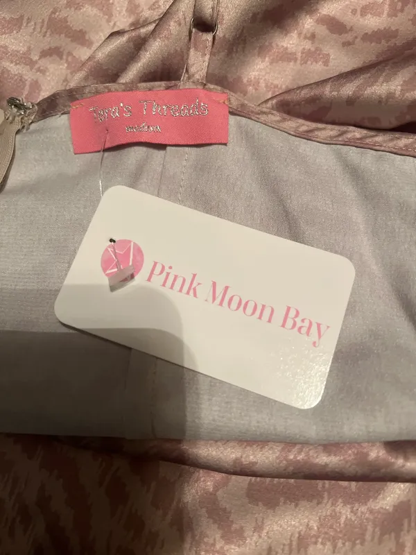 NWT Pink Moon Bay Zebra Side Slit Dress - Image 2