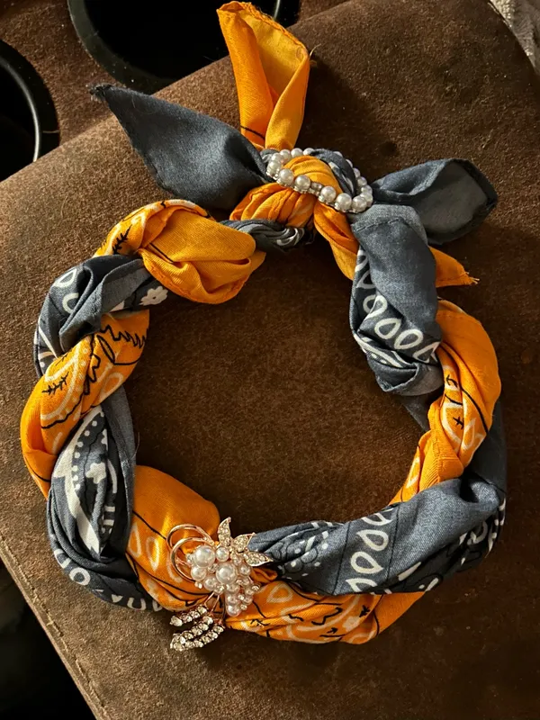 Handmade Orange and gray bandanna Twist trendy necklace with Pearl Brooch - Image 2