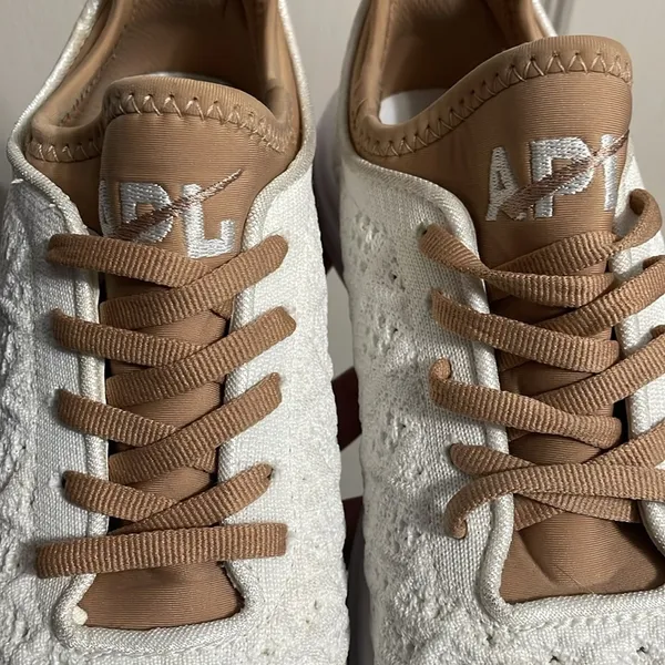 💖 APL Athletic Propulsion Labs Techloom Phantom White Running Shoes - Image 6