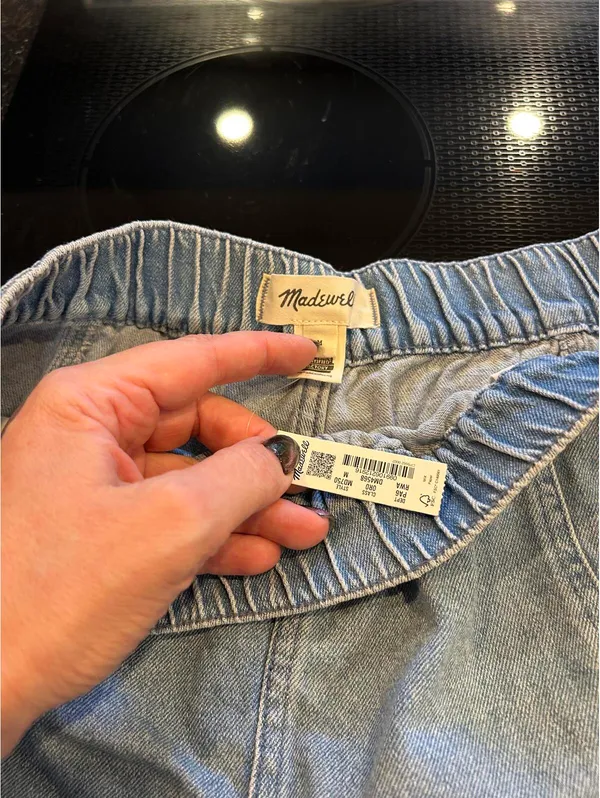 Madewell Women's Denim Shorts Elastic Waist - Image 3