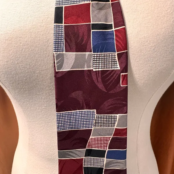 Paolo Designed by Paolo Gucci Men’s Silk Tie Vintage Geometric Necktie Cravat - Image 5
