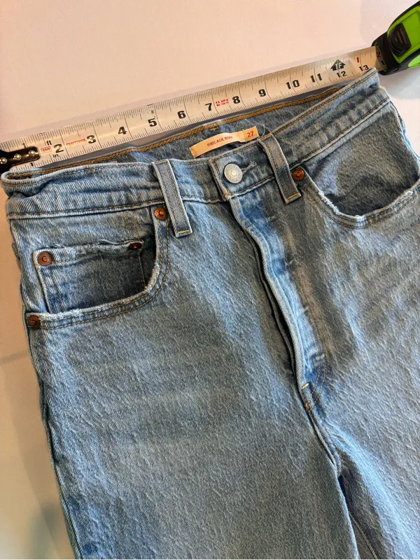 LEVI’S Ribcage High Rise Light Blue Light Wash Straight Leg‎ Women's Jeans Sz 27 - Image 8