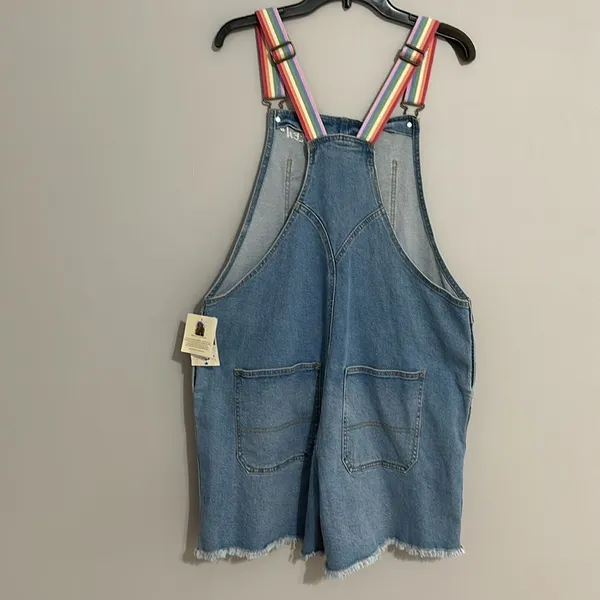 Take Pride Rainbow QUEEN Denim Bib Short Overall's Sz. Large NEW - Image 4