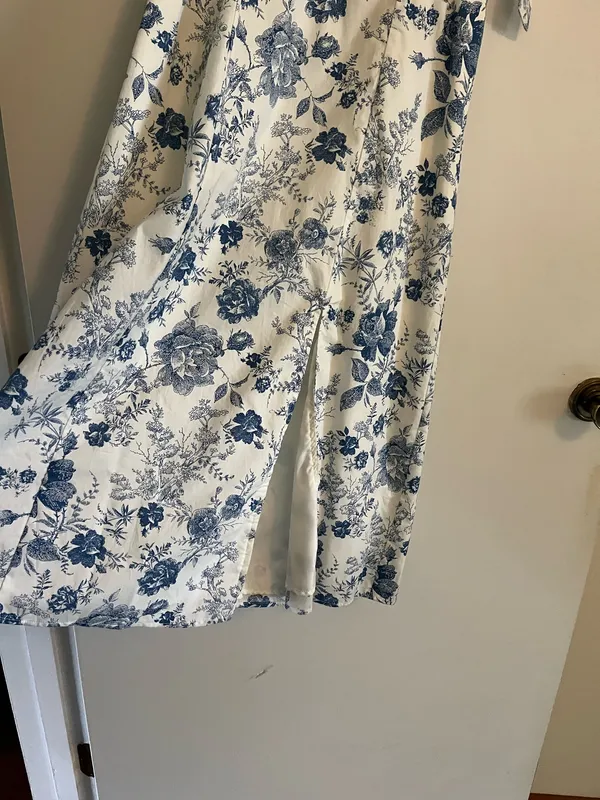 Francesca's White and Blue Floral Dress - Image 4