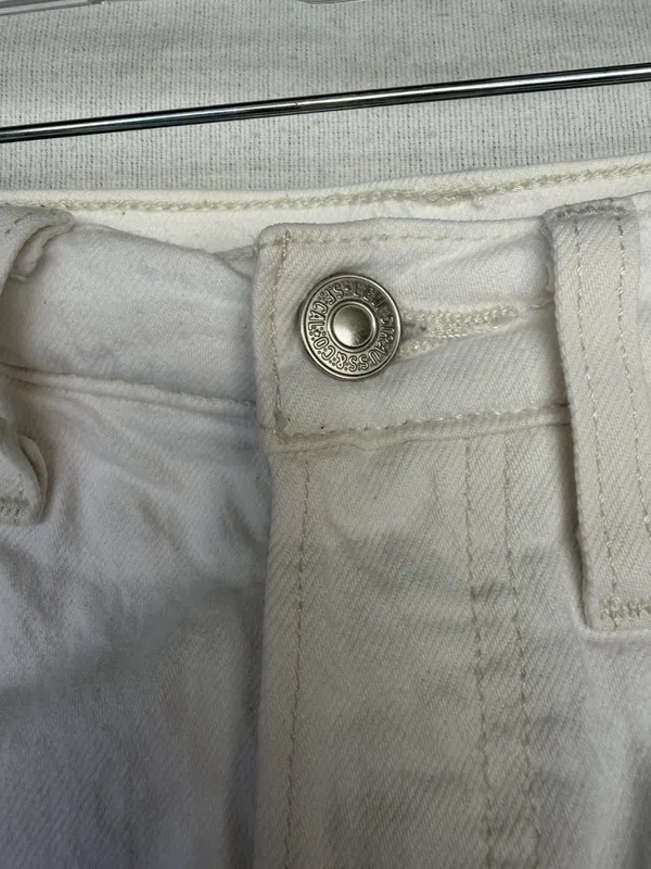 Levi's 501 White Denim High Rise Cuffed Jean Shorts 26 - Image 2