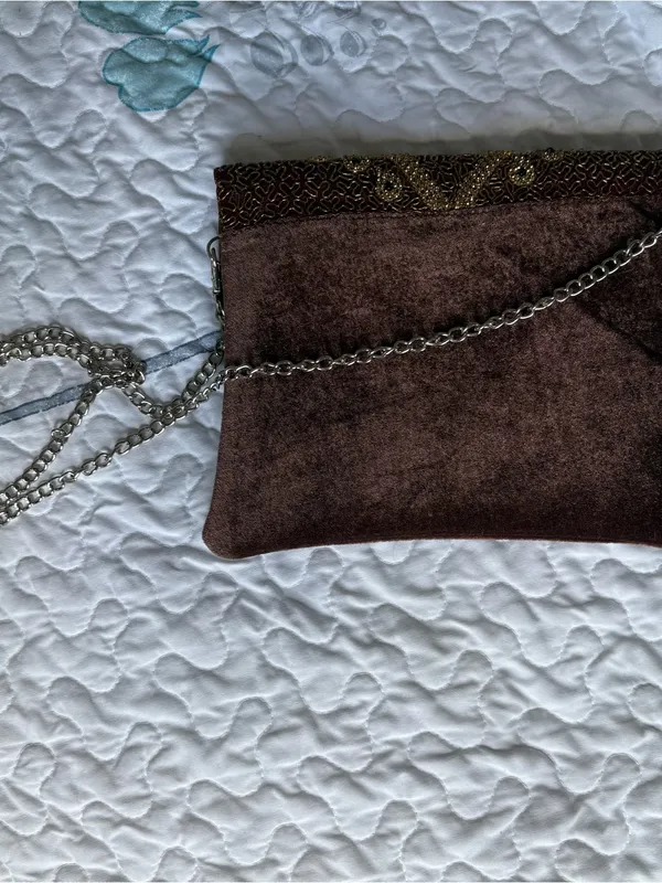 Brown y2k-inspired bejeweled purse - Image 5