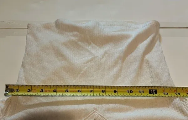 Bozzolo White Cropped Tight Fitting Long Sleeve V Neck Y2K - Image 5