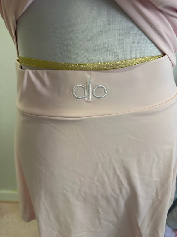 Alo Baby Pink Skirt Yoga sets - Image 4