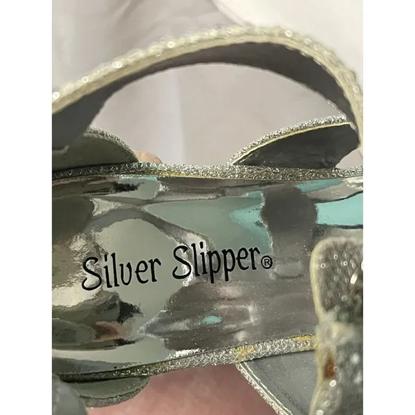 Silver‎ Slipper Sparkle Heels Front Zipper 7 Women's Reflective Heels S-340 - Image 9